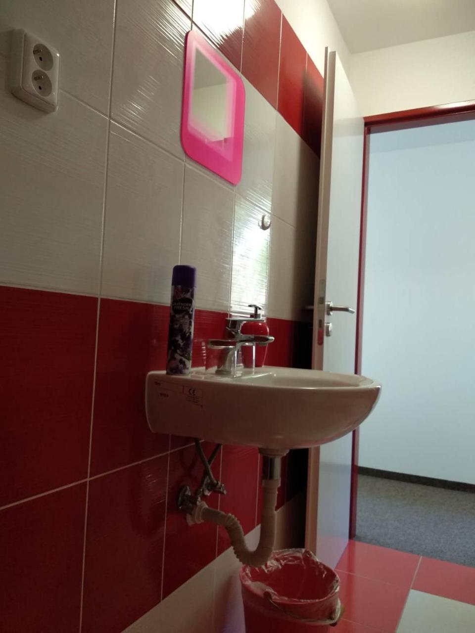 Rodinné vinařství Mikulenkovi Velke Zernoseky Exterior foto
